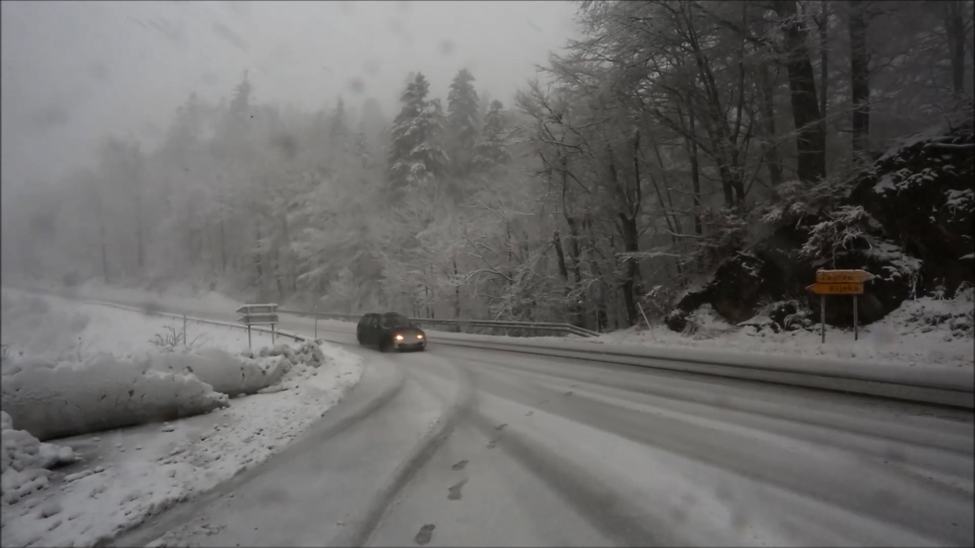 ZG-SNIJEG PKG-MAD-1(20171113-135809869).Still005