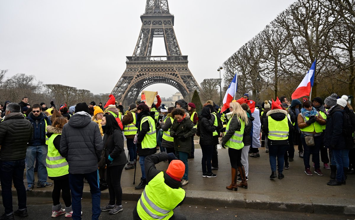 Žuti prsluci Francuska Pariz protesti