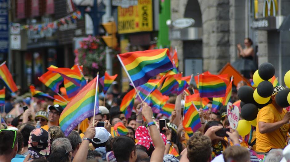 Polish city holds first LGBTQ pride parade despite far-right violence - N1