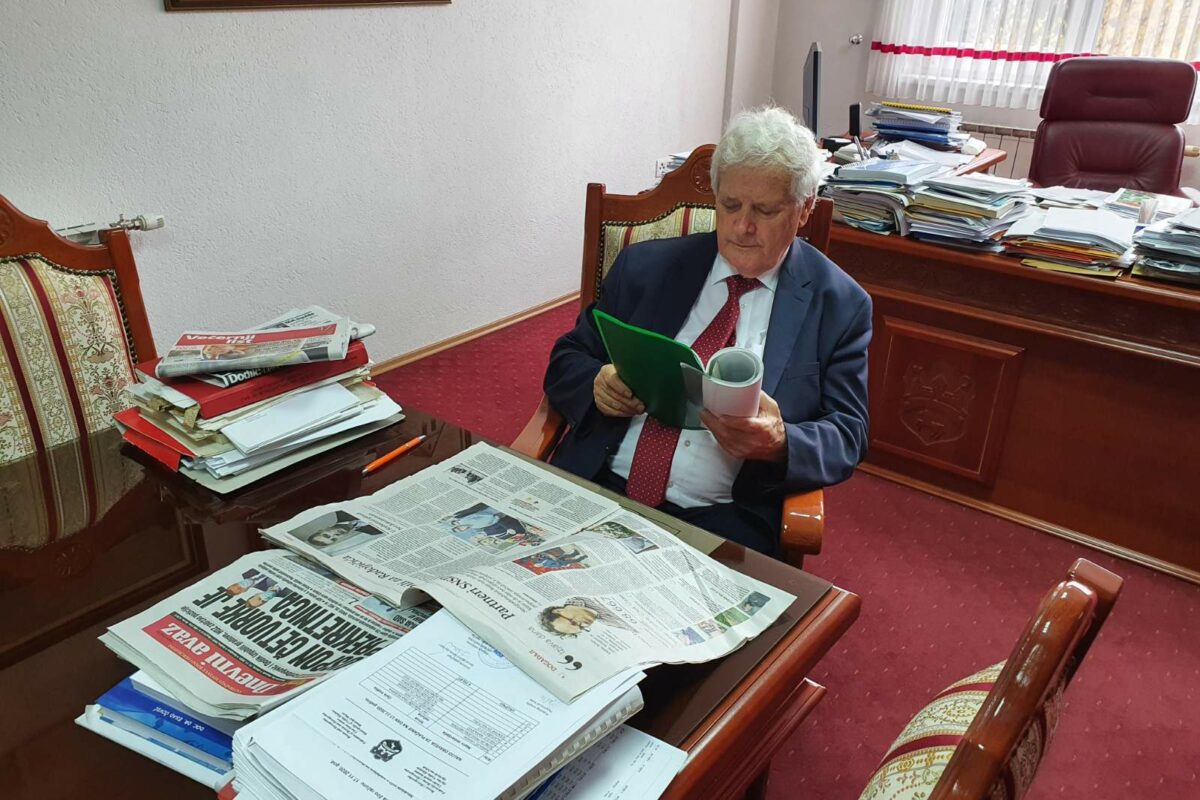 Općina Velika Kladuša: Fikret Abdić je živ i zdrav - N1