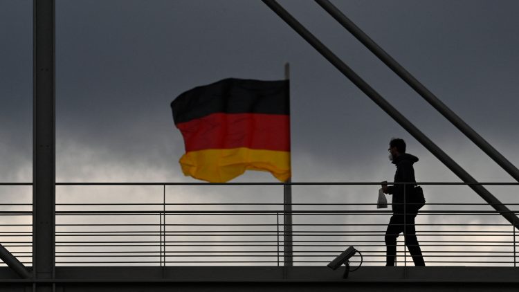 Njemačka u recesiji, građani manje troše na odjeću, hranu, piće…