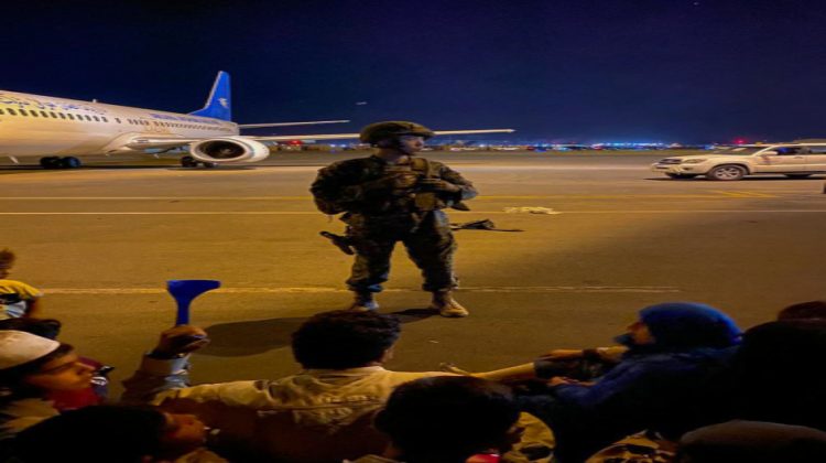 Stotine civila na aerodromu u Kabulu