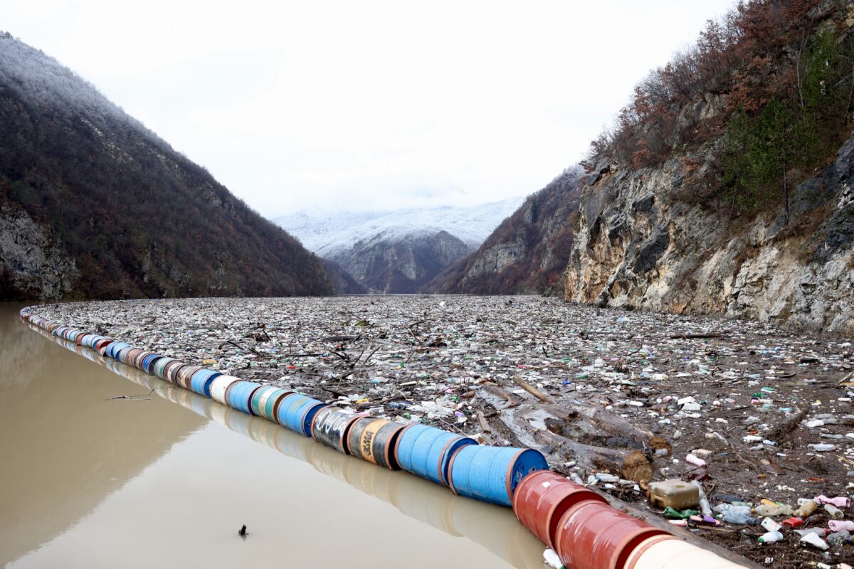 Environmental disaster in Bosnia Drina river turns into landfill