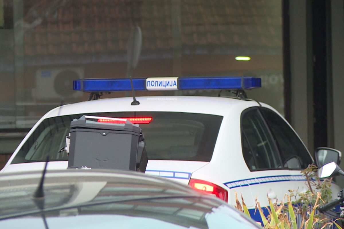 Beograd: Dojava o bombi, a nastavnica nije dala đacima da se evakuišu jer – kontrolni je u toku