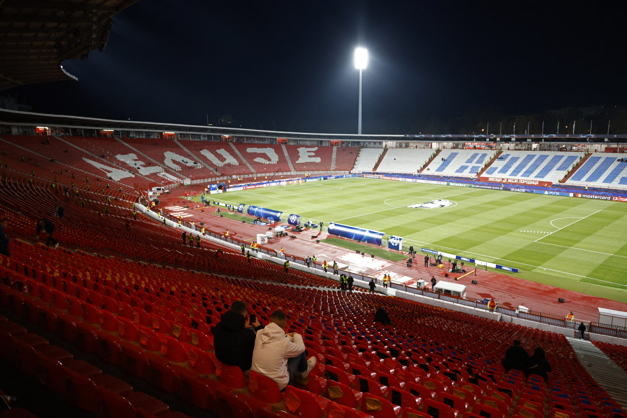 "Grbavica" se orila sa stadiona Rajko Mitić (VIDEO)