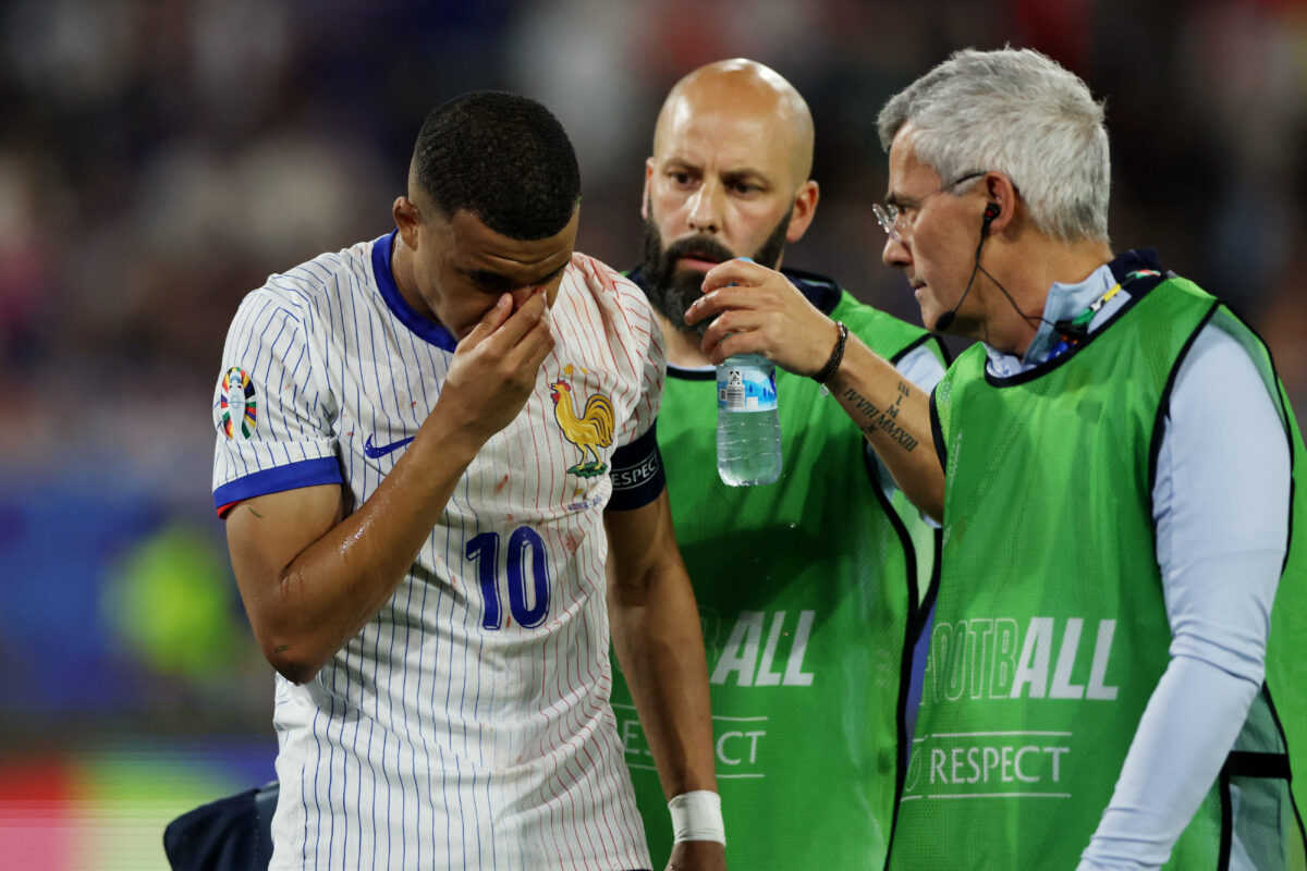 Mbappe se oglasio nakon užasne povrede i skupio milione pregleda: Francuzi otkrili šta ga sada čeka