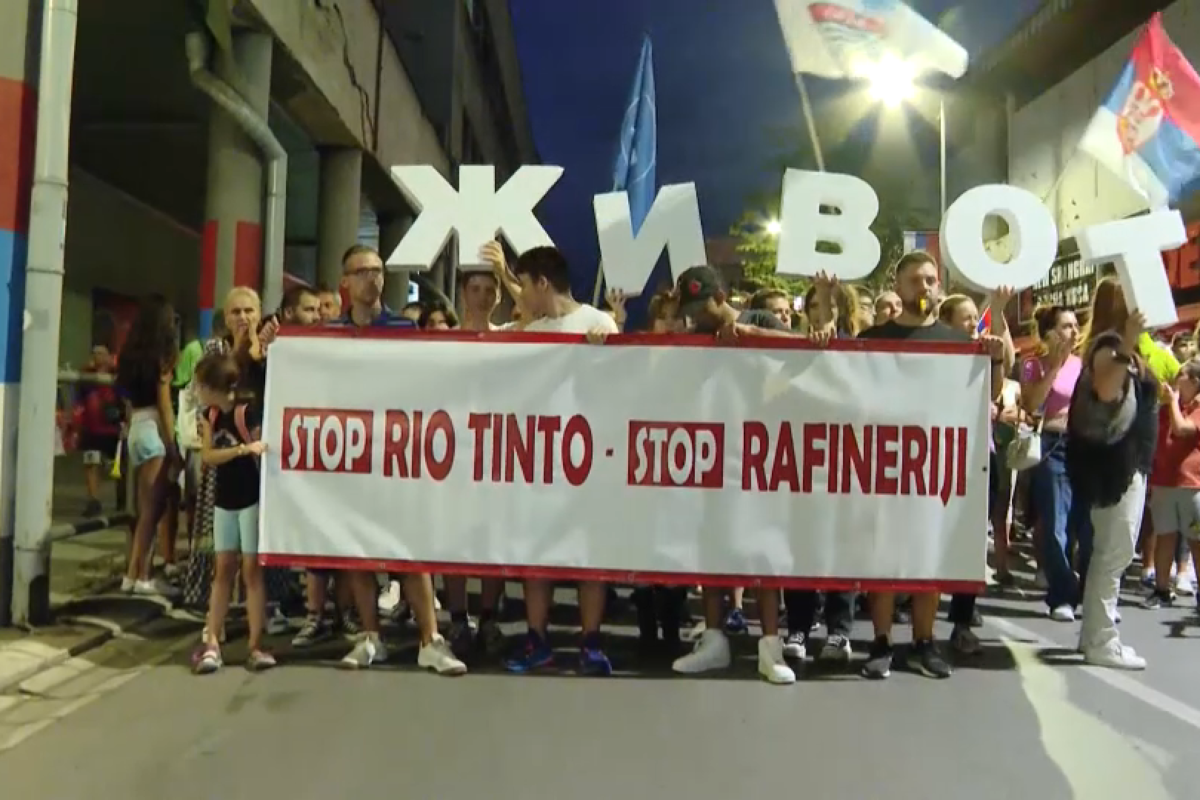 U Srbiji večeras protesti: Građani nastavljaju borbu protiv otvaranja rudnika litijuma (VIDEO)