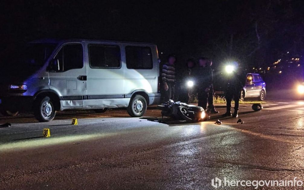 Mostar: Motociklista se zabio u policajca, obojica zadobila povrede