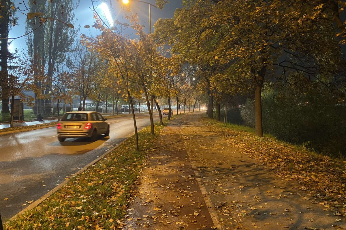 Sablasni prizori iz Zenice: Da li je ikada bilo manje navijača pred utakmicu reprezentacije? (FOTO/VIDEO)