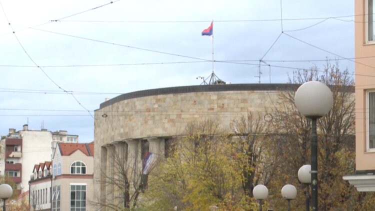 Vlast u RS povećava poreze i uvodi samostalna zanimanja: "Kazna za pošten rad"