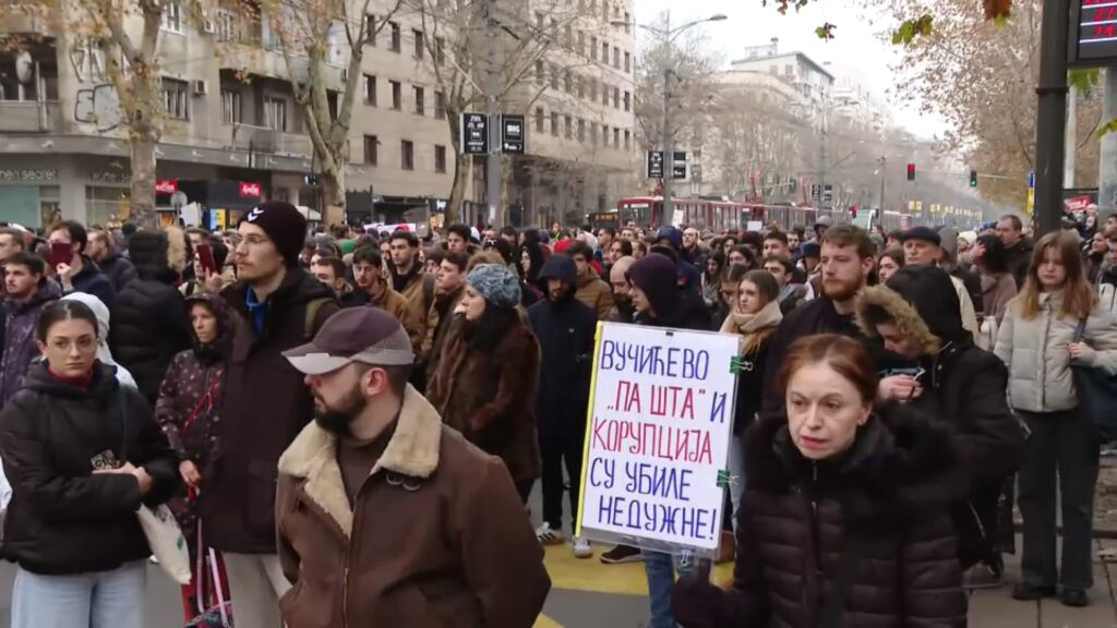 Više hiljada ljudi na skupu podrške studentima u Novom Sadu