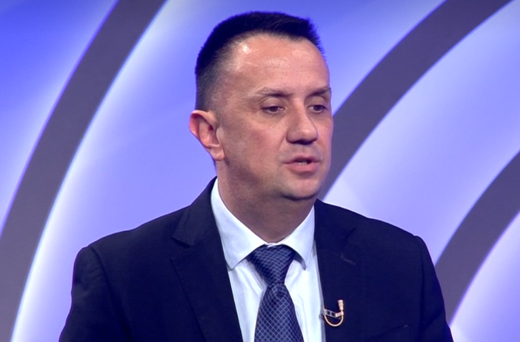 Vedran Lakić