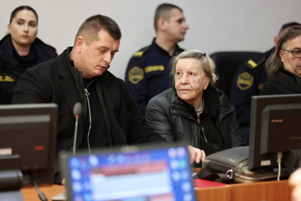 Horor u sudnici: Optuženi za ubistvo Nermine psovao i vikao tokom suđenja Horor u sudnici: Optuženi za ubistvo Nermine psovao i vikao tokom suđenja